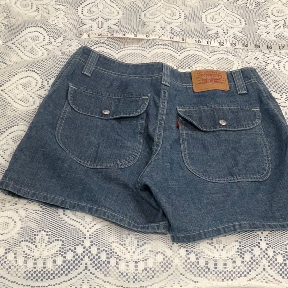 Levi's High Rise Dark Blue Jeans